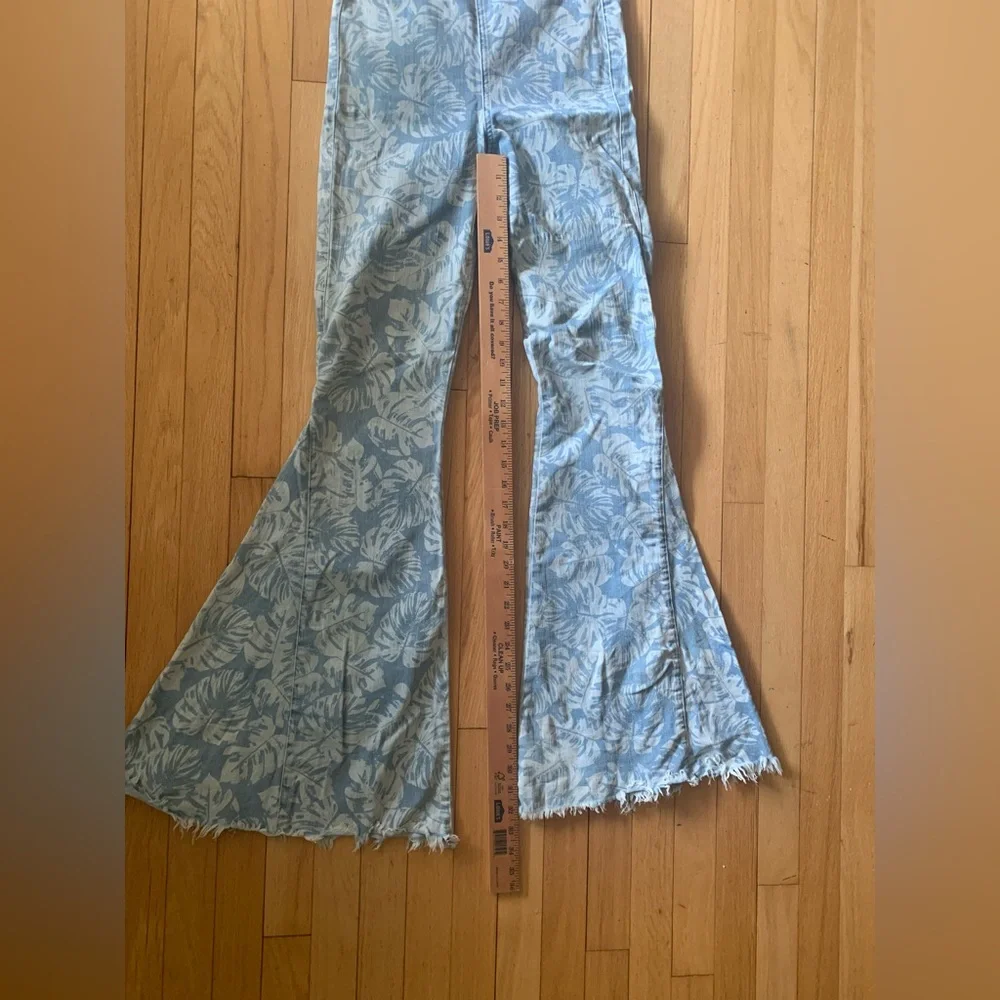 Show me your Mumu Blue jeans flare bell bottom M jeans palm pattern - Picture 4 of 8